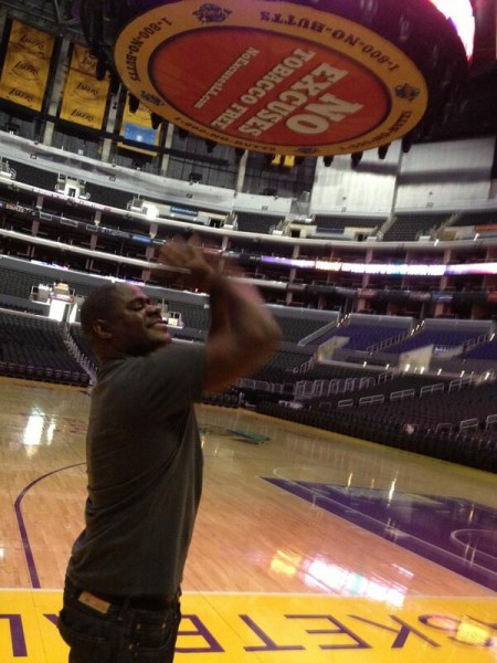 @JoeyWilson57 scouting the Staples center. #NCISLA - ©JPKouz