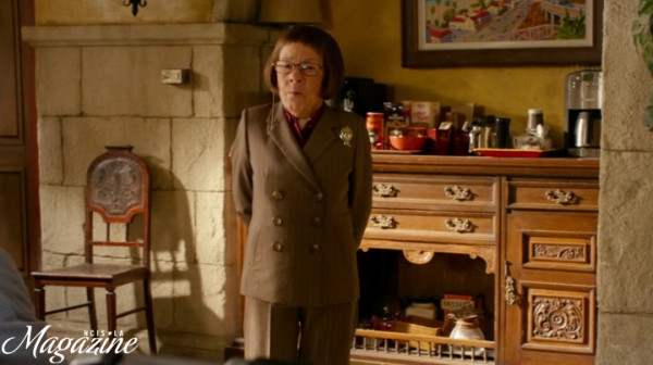 Note to EVERYONE: Hetty doesn't do SMALL !!