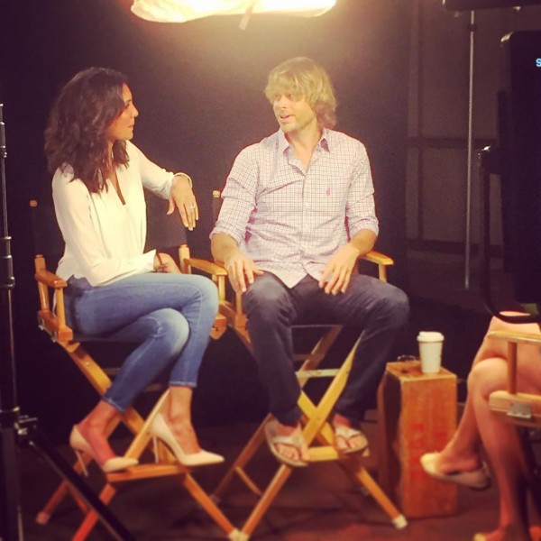 via @DanielaRuah - @ericcolsen in his elegant @johnnieobrand shirt aaand flipflops... ? apologies to all journalists for the absurdities that probably came out of our mouths!